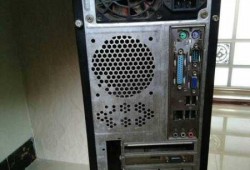 i7台式电脑主机带显示器，台式机显示器插主机哪个孔