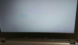 台式电脑显示器慢慢变白屏，台式电脑显示器慢慢变白屏怎么回事
